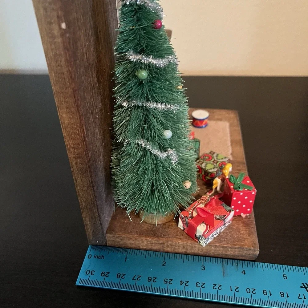 Poordevil’s Handmade Miniatures please review